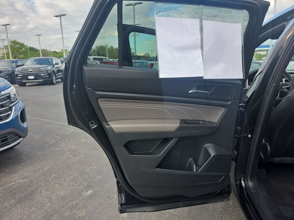 2022 Volkswagen Atlas Cross Sport 3.6L V6 SE w/Technology