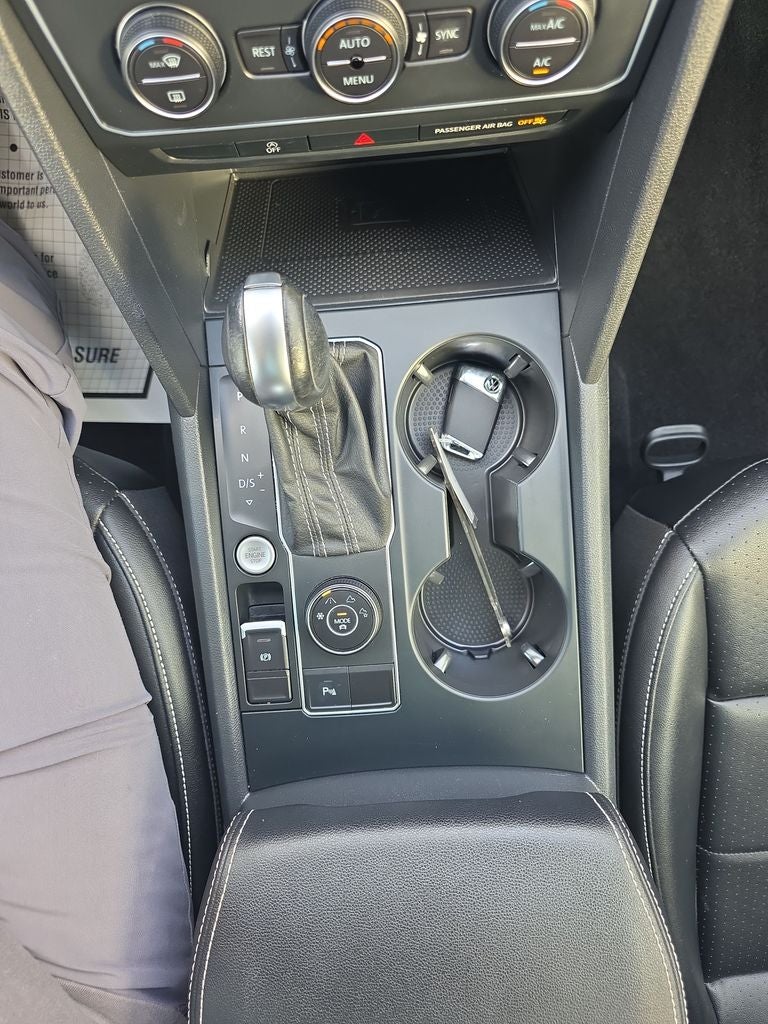 2021 Volkswagen Atlas 3.6L V6 SE w/Technology