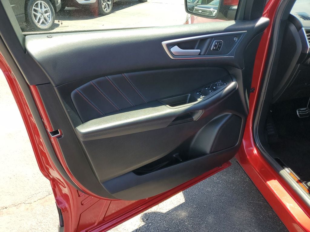 2023 Ford Edge ST