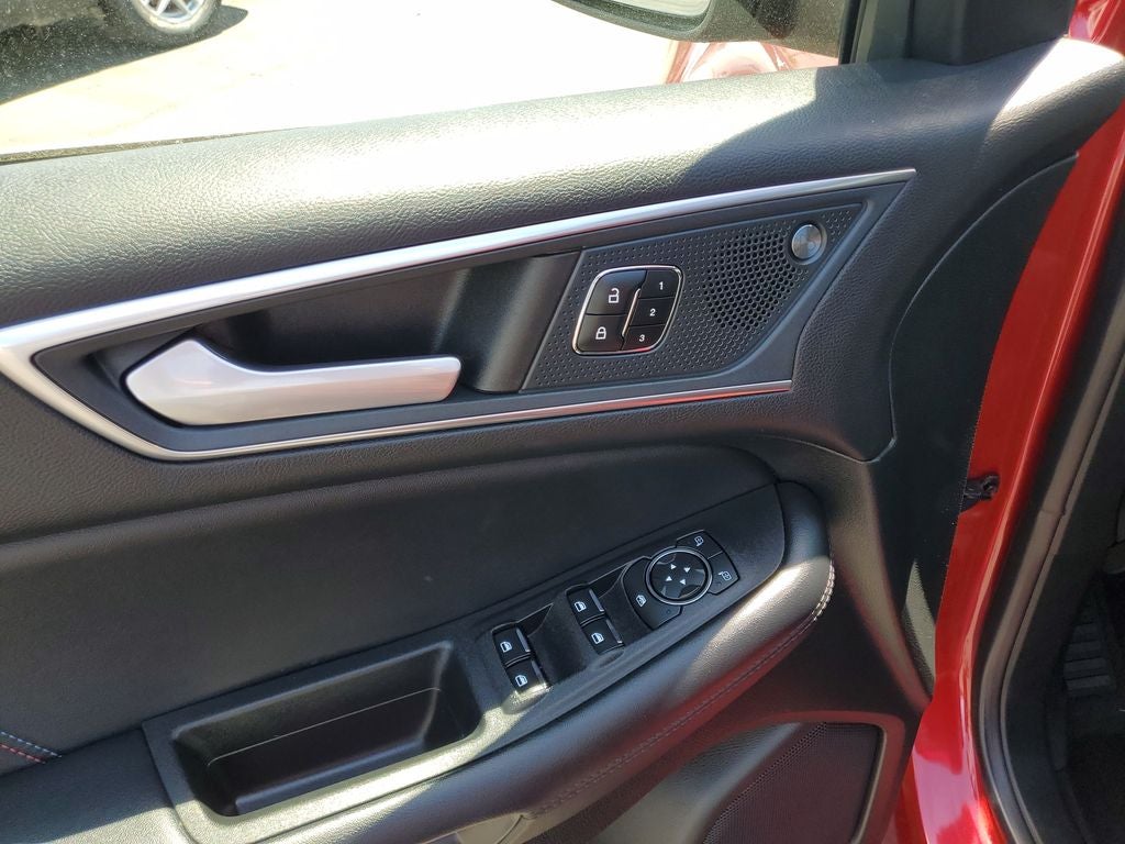 2023 Ford Edge ST