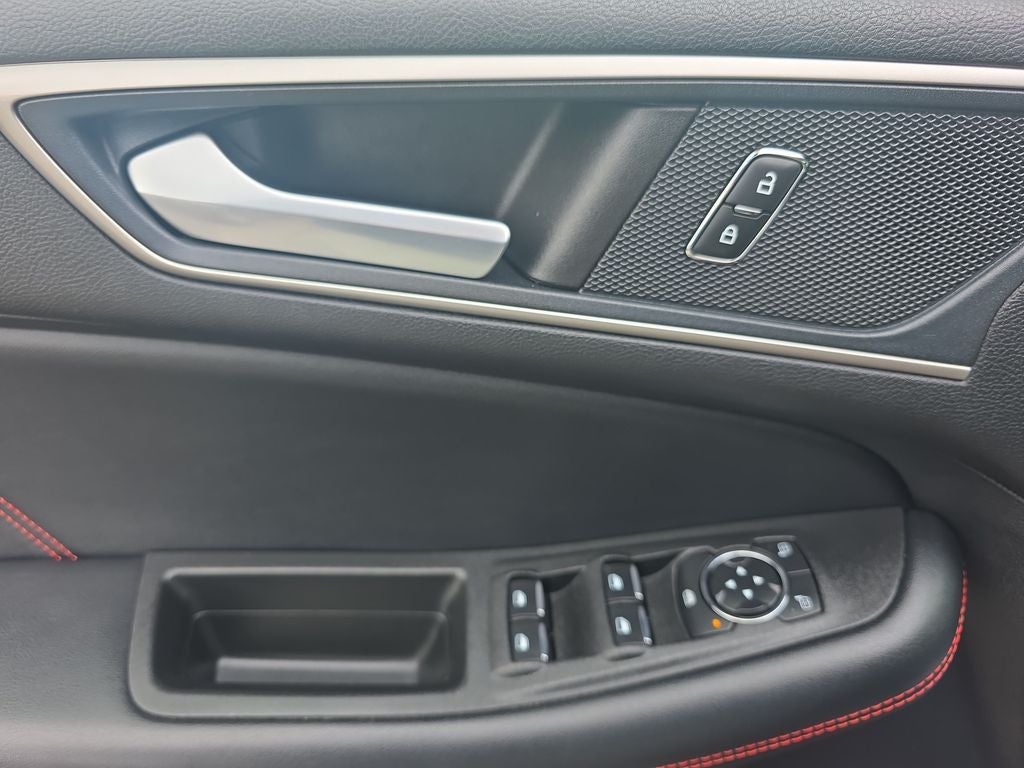 2021 Ford Edge ST Line