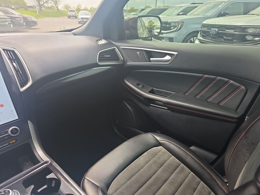 2021 Ford Edge ST Line