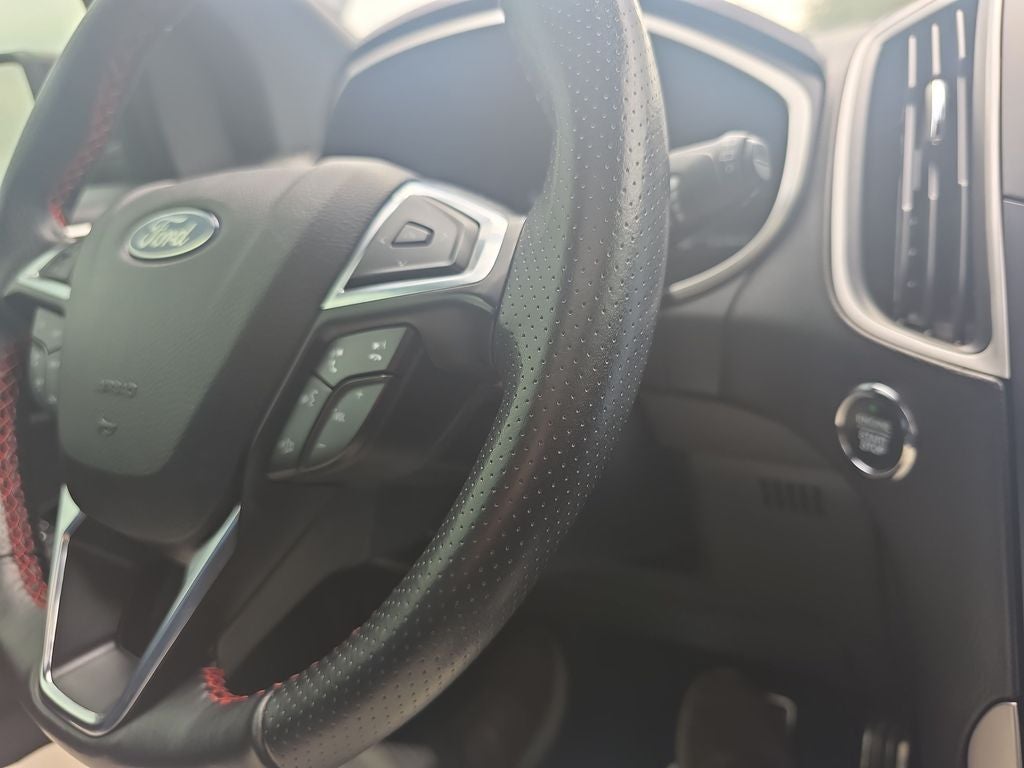 2021 Ford Edge ST Line