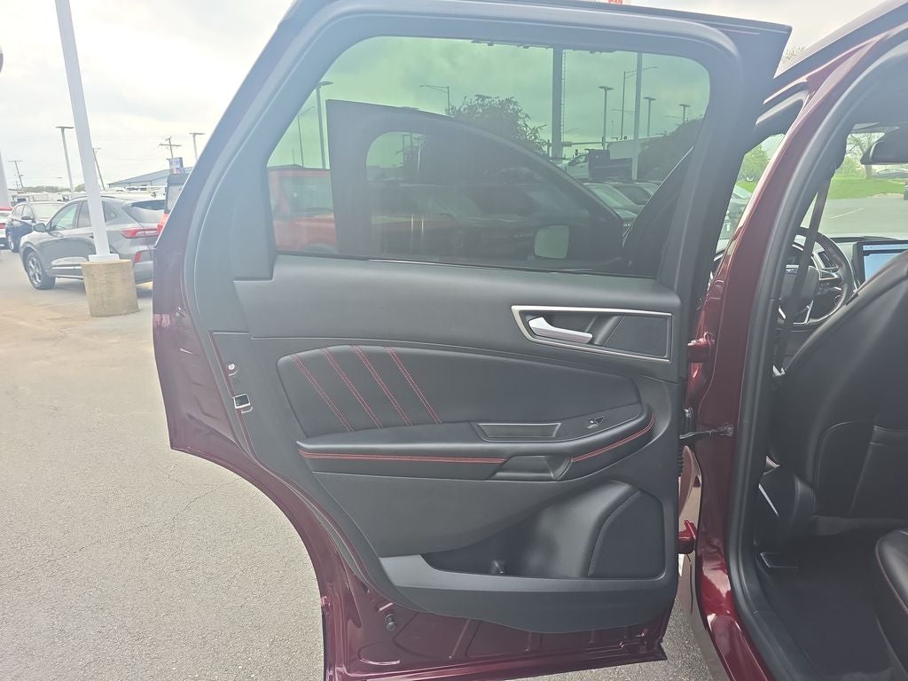 2021 Ford Edge ST Line