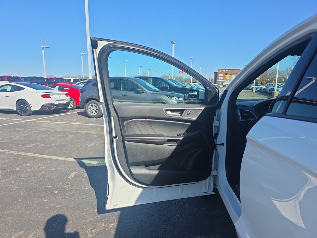 2024 Ford Edge ST Line