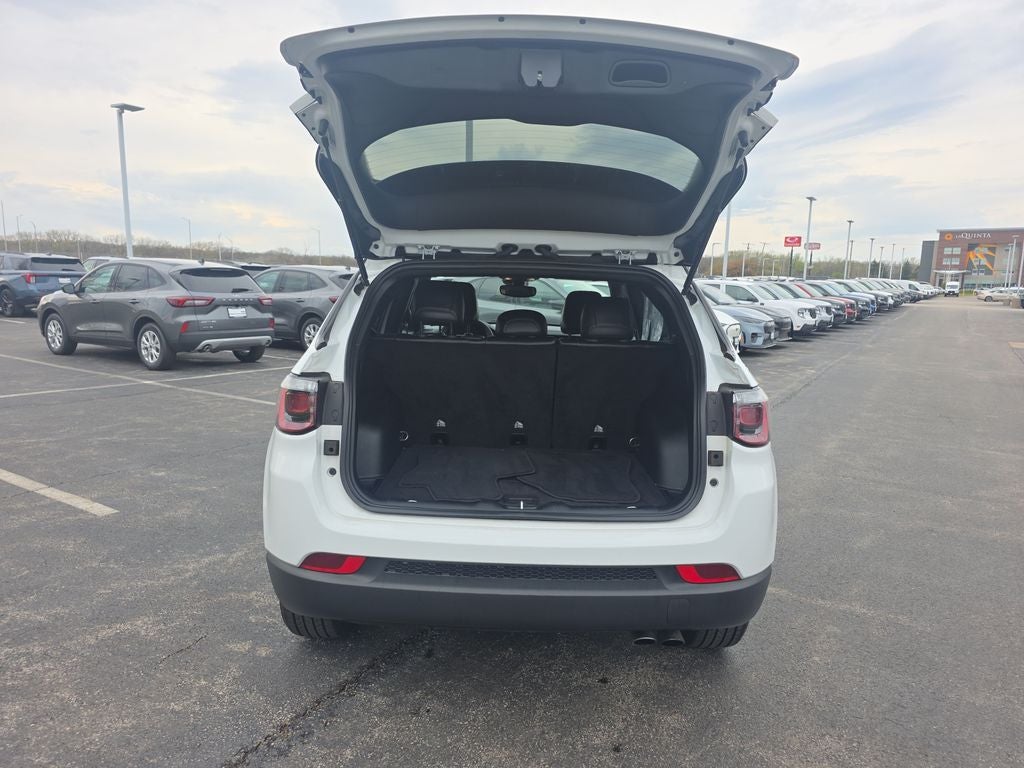 2022 Jeep Compass Altitude
