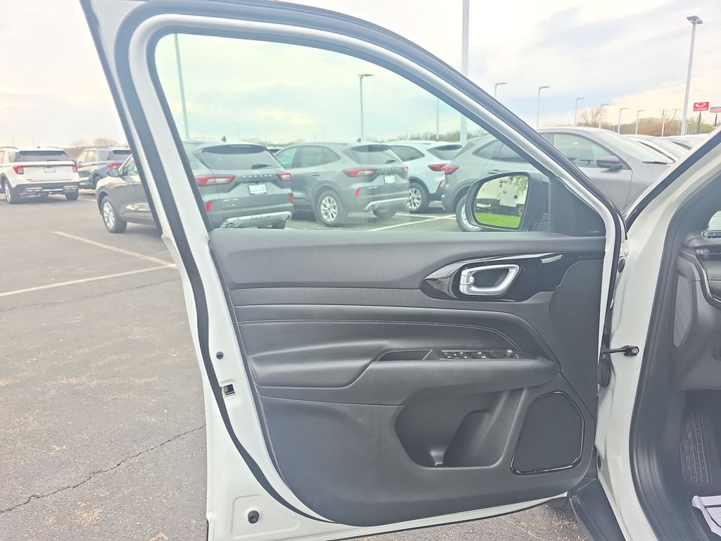 2022 Jeep Compass Altitude