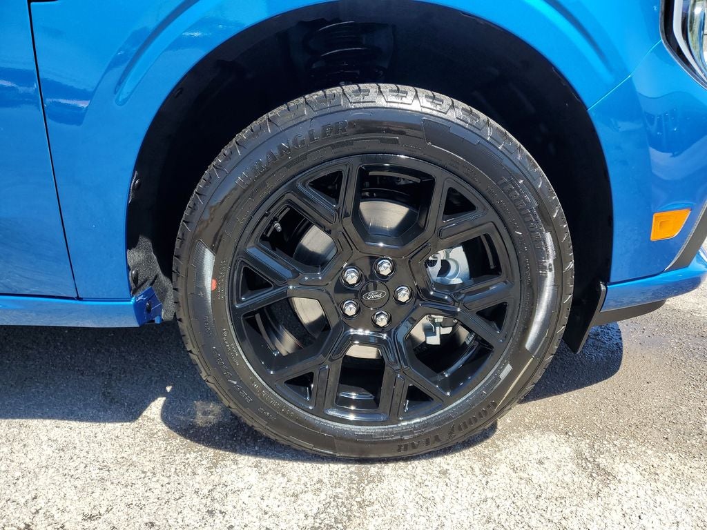 2026 Ford Maverick Lobo Standard