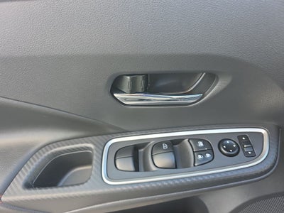 2024 Nissan Versa 1.6 SR