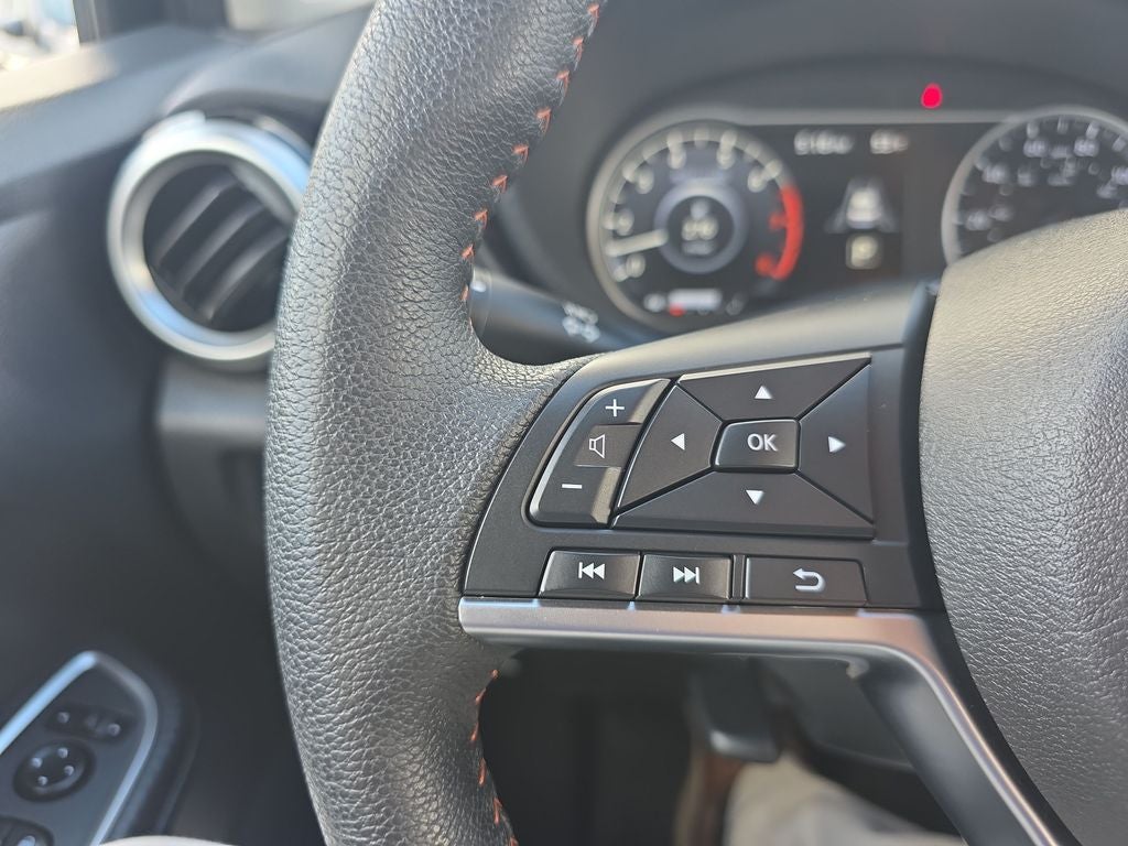 2024 Nissan Versa 1.6 SR