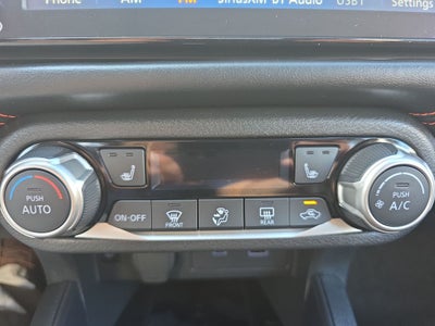 2024 Nissan Versa 1.6 SR