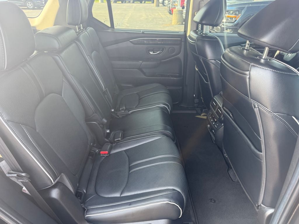 2023 Honda Pilot Elite