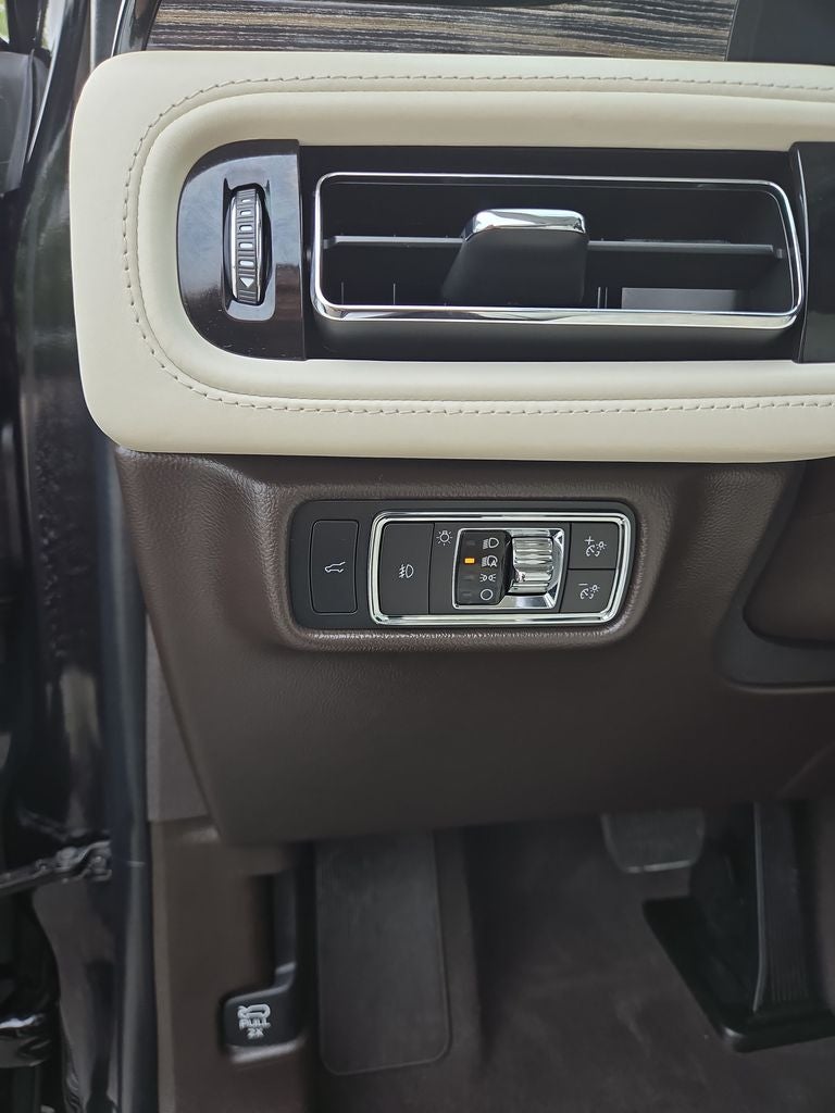 2022 Lincoln Aviator Black Label