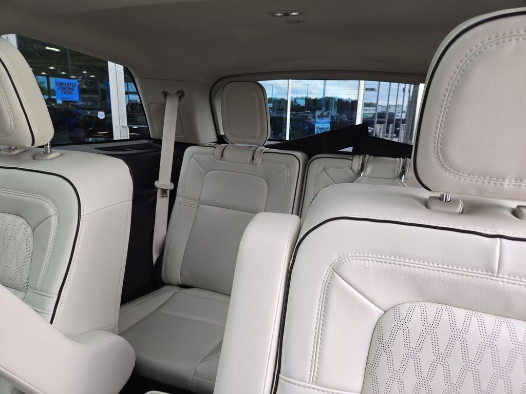 2022 Lincoln Aviator Black Label