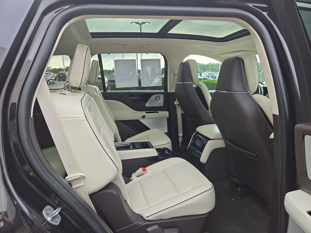 2022 Lincoln Aviator Black Label