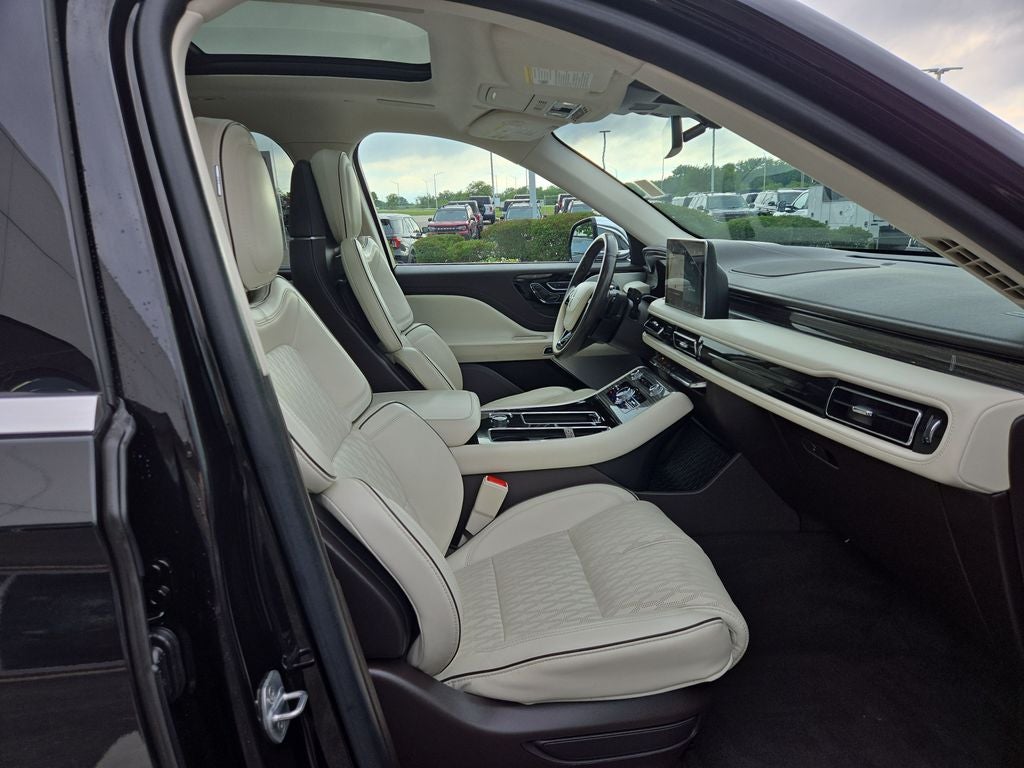 2022 Lincoln Aviator Black Label
