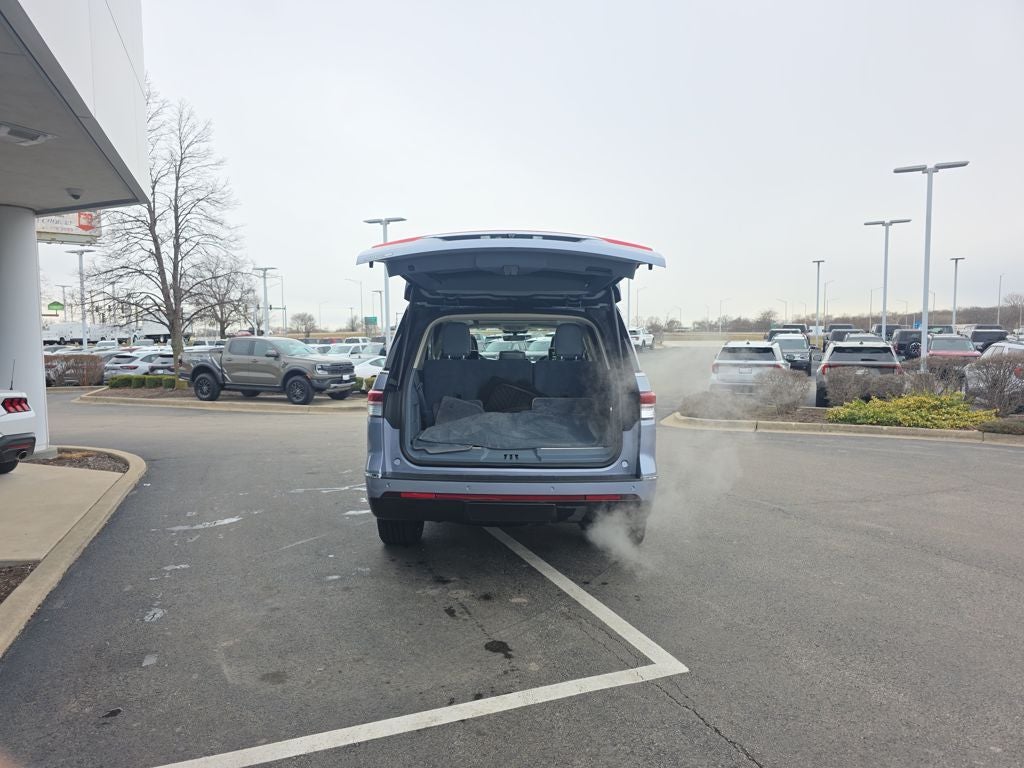 2022 Lincoln Navigator Black Label