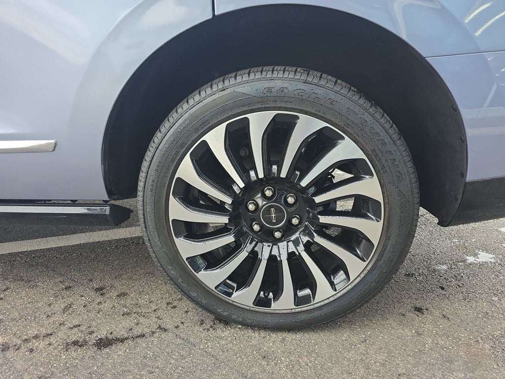 2022 Lincoln Navigator Black Label