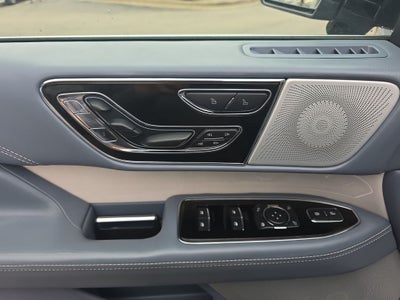 2022 Lincoln Navigator Black Label