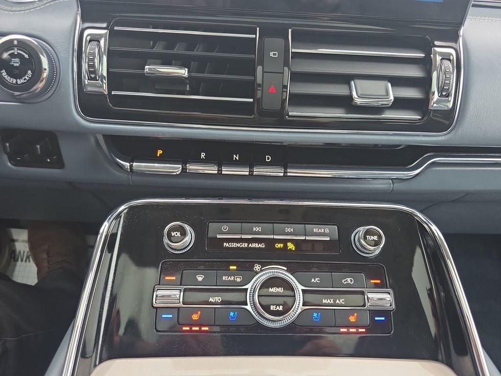 2022 Lincoln Navigator Black Label