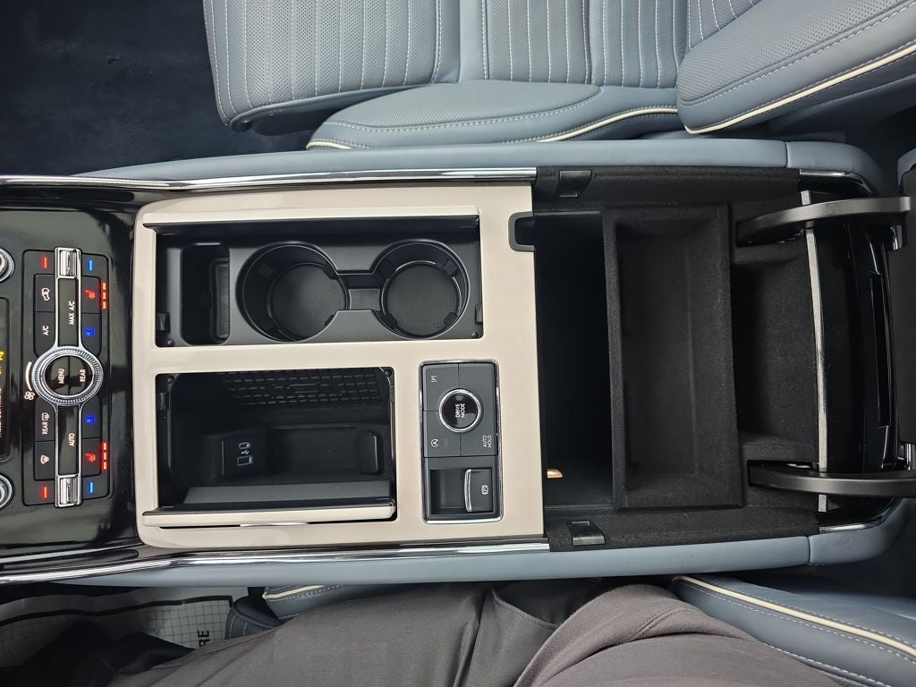 2022 Lincoln Navigator Black Label