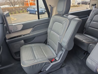 2022 Lincoln Navigator Black Label