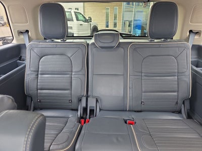 2022 Lincoln Navigator Black Label