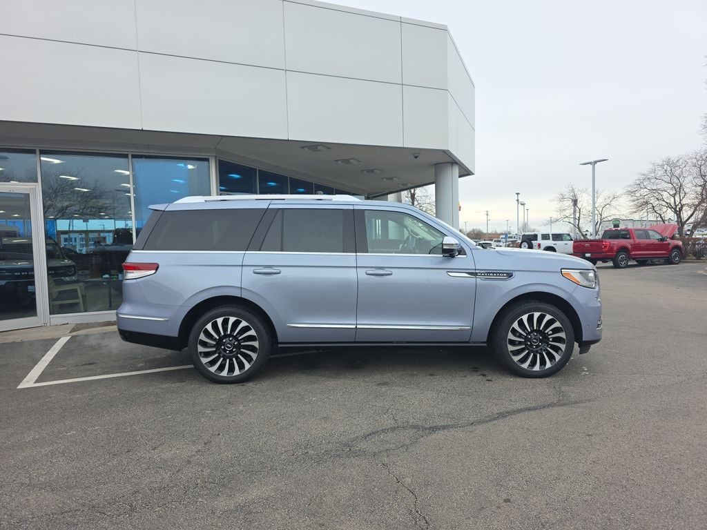 2022 Lincoln Navigator Black Label