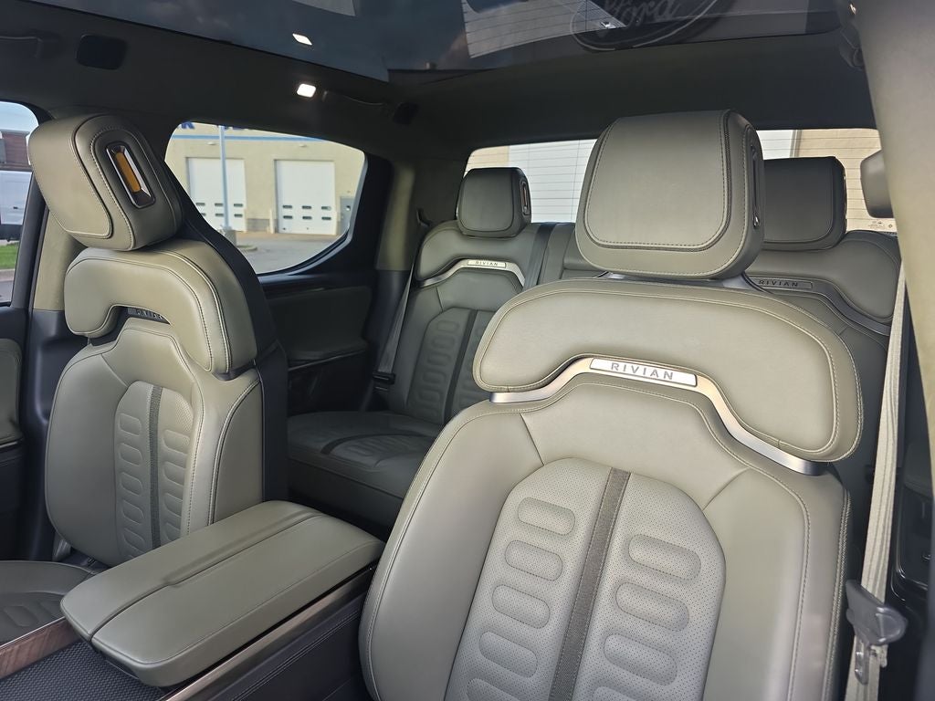 2022 Rivian R1T Adventure