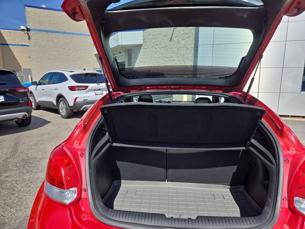 2015 Hyundai Veloster Base