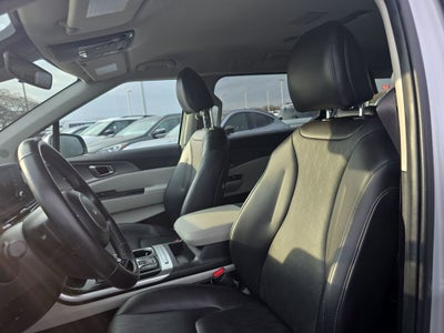 2023 Kia Carnival LX