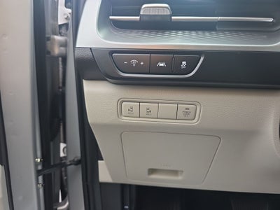 2023 Kia Carnival LX