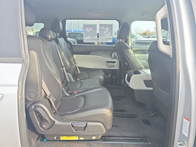 2023 Kia Carnival LX