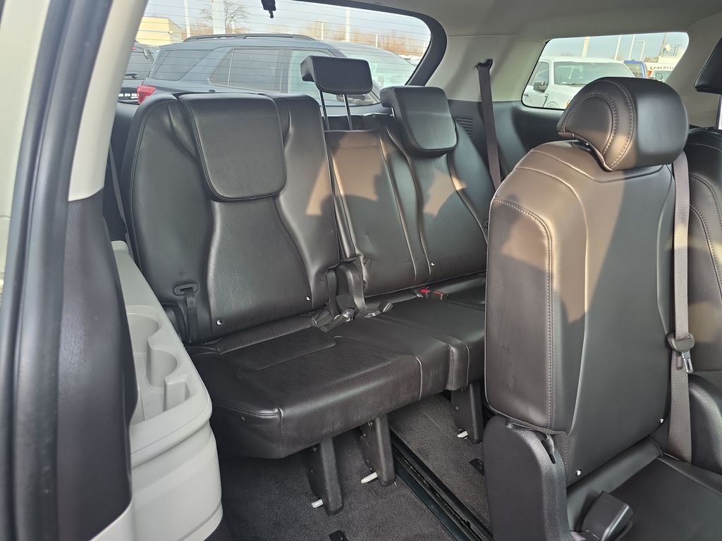 2023 Kia Carnival LX