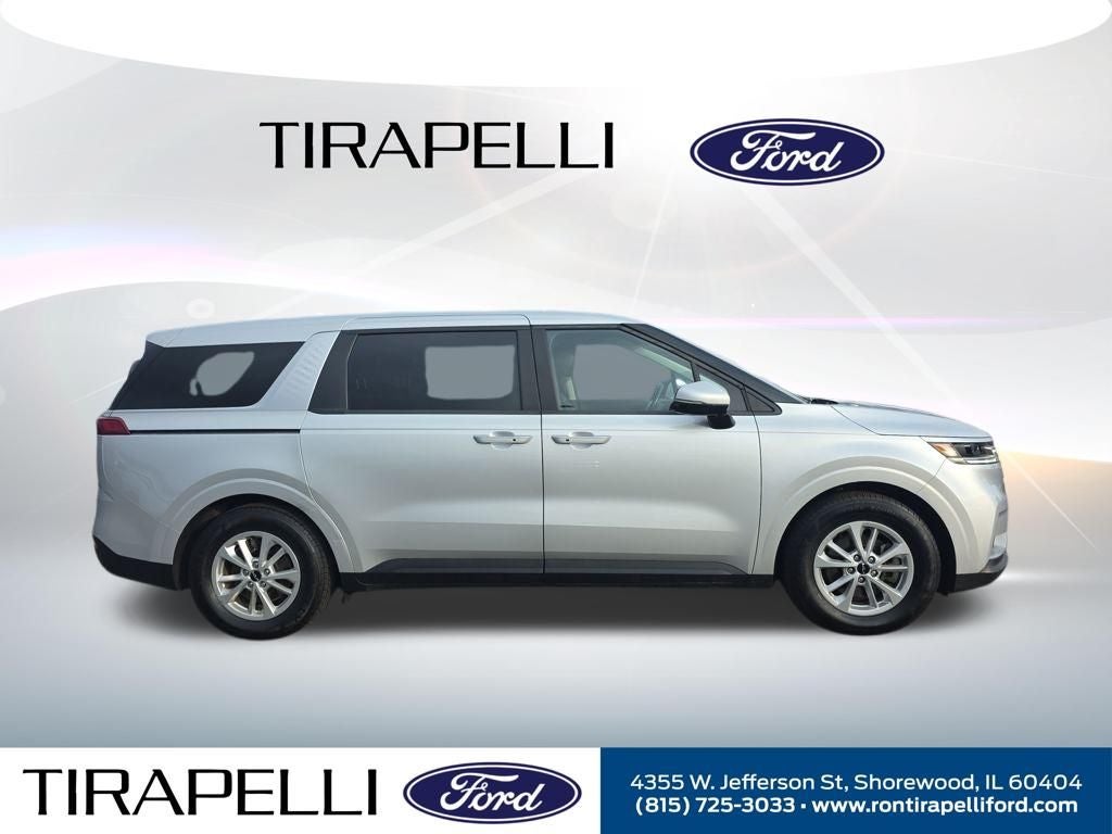 2023 Kia Carnival LX