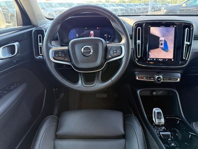 2025 Volvo XC40 B5 Plus Bright Theme