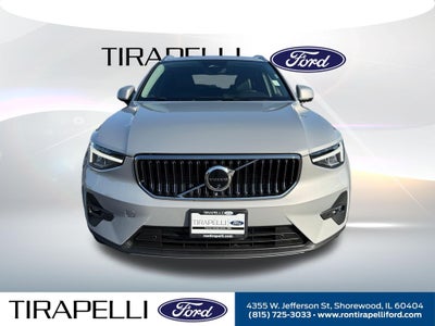 2025 Volvo XC40 B5 Plus Bright Theme
