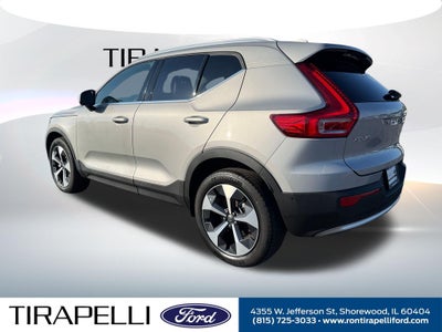 2025 Volvo XC40 B5 Plus Bright Theme