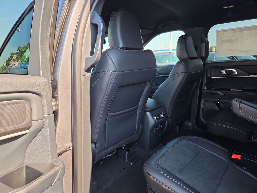 2027 Ford Explorer 4DR AWD TREMOR