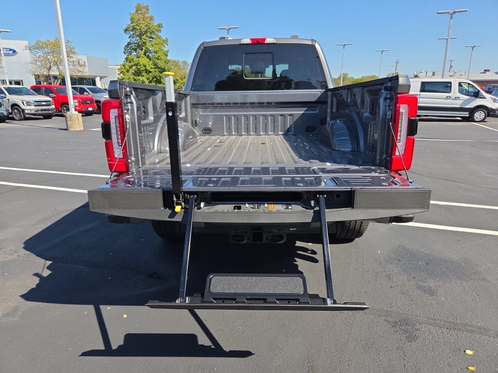 2027 Ford F-250SD F-250® Platinum®